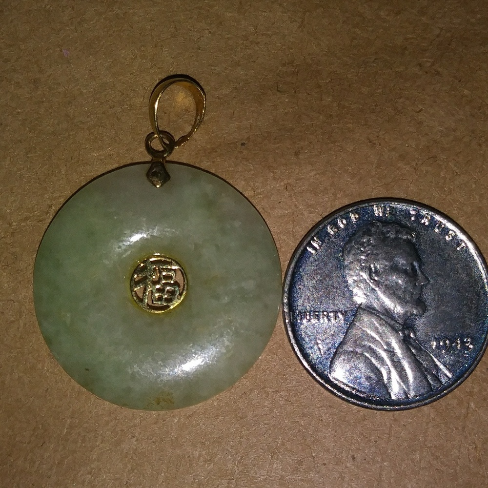 14K Jade stone unknown language